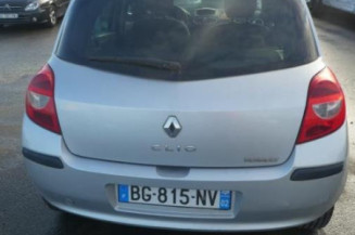 Renfort pare choc arriere (traverse) RENAULT CLIO 3