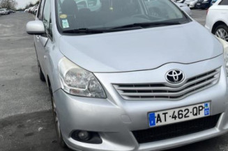 Pretensionneur de ceinture avant gauche TOYOTA VERSO