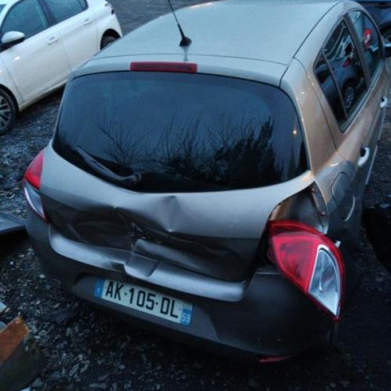 Boitier UCH RENAULT CLIO 3 Photo n°7