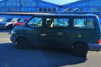 Pare choc arriere VOLKSWAGEN TRANSPORTER 4