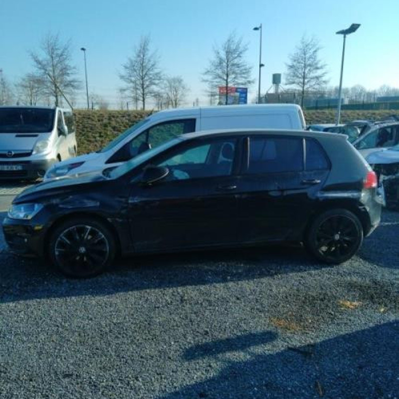 Feu arriere secondaire droit (feux) VOLKSWAGEN GOLF 7 Photo n°5