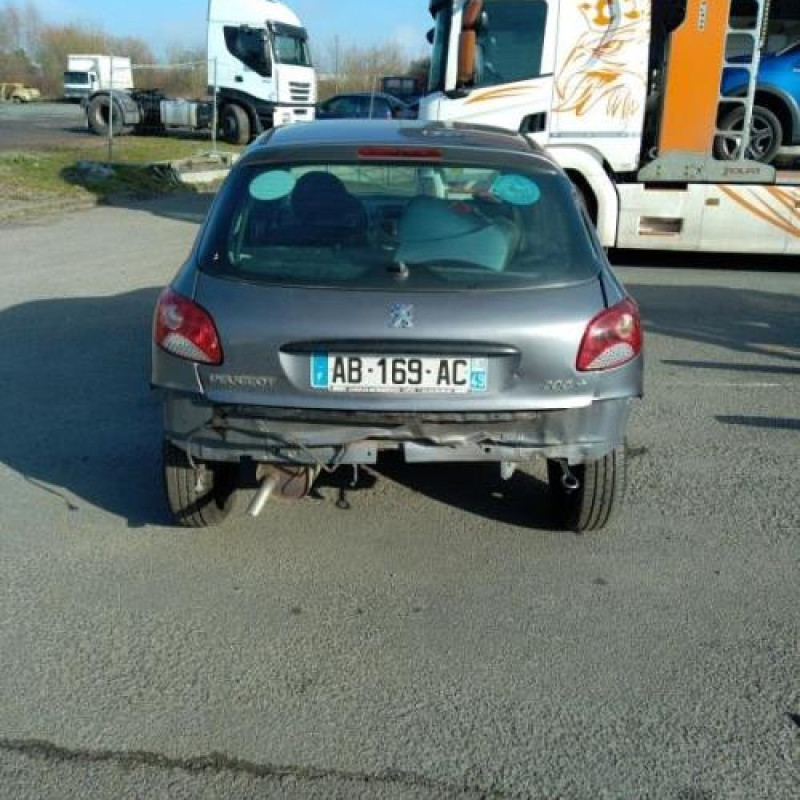 Traverse superieure PEUGEOT 206+ Photo n°6