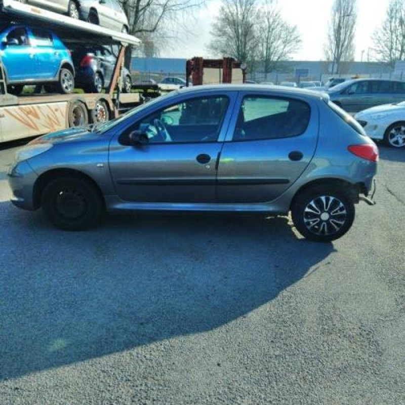 Traverse superieure PEUGEOT 206+ Photo n°7