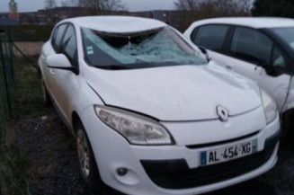 Calculateur moteur RENAULT MEGANE 3