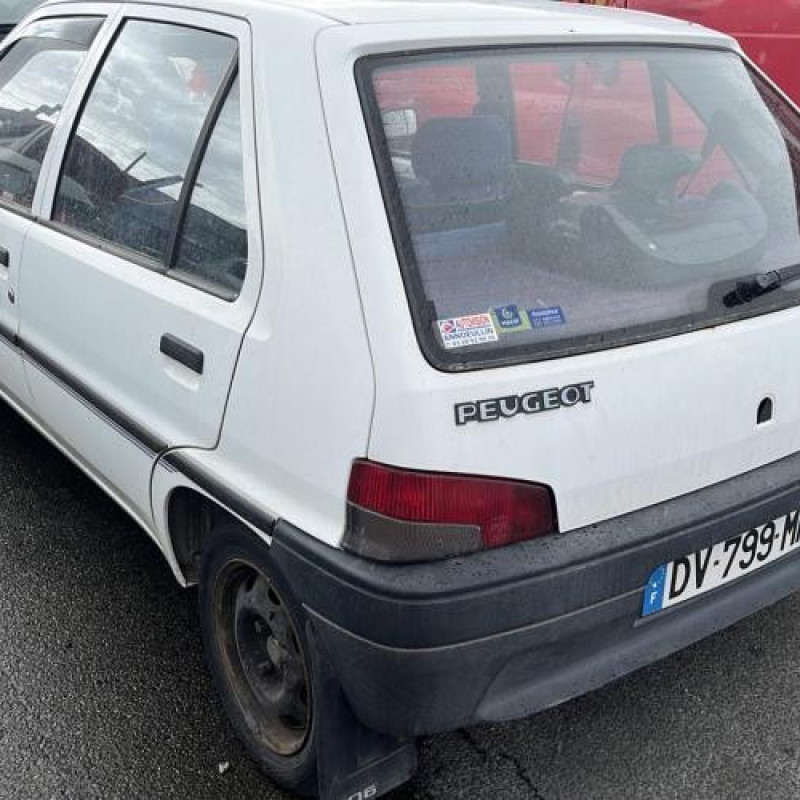 Poignee porte avant droit PEUGEOT 106 Photo n°8