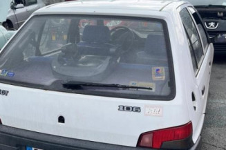 Poignee porte avant droit PEUGEOT 106