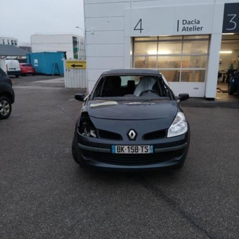 Renfort pare choc arriere (traverse) RENAULT CLIO 3 Photo n°4