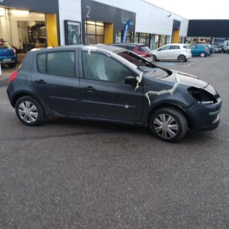 Renfort pare choc arriere (traverse) RENAULT CLIO 3 Photo n°5