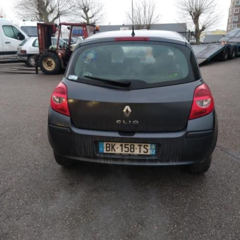 Renfort pare choc arriere (traverse) RENAULT CLIO 3 Photo n°6