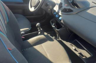 Poignee interieur avant gauche RENAULT TWINGO 2