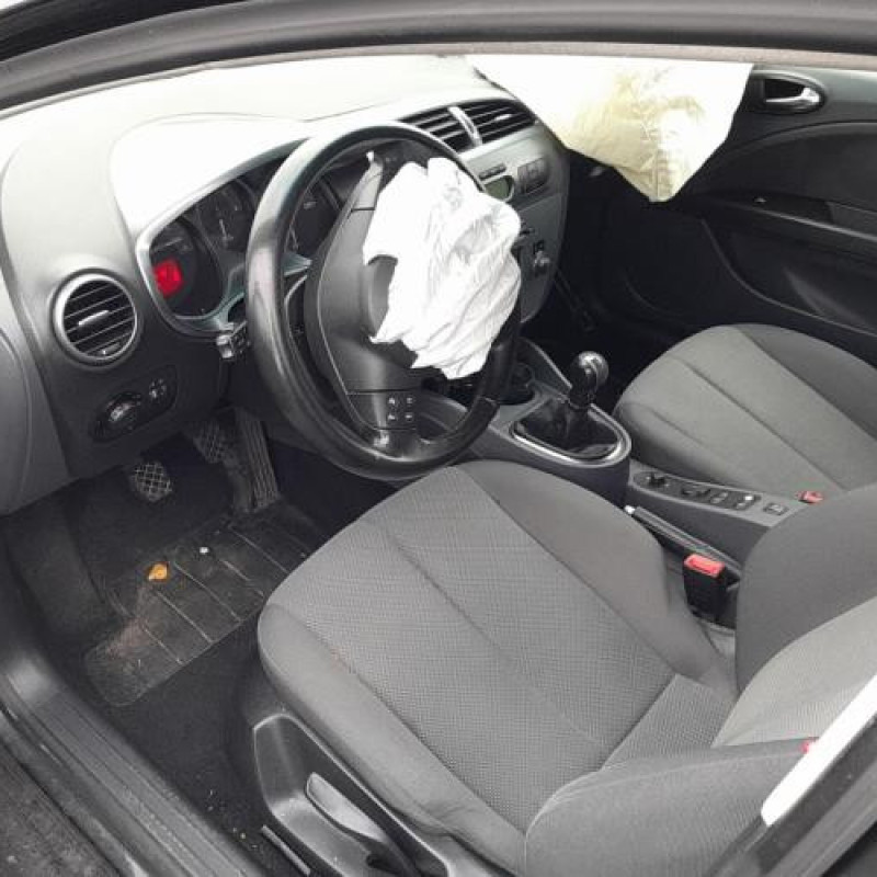 Pare choc arriere SEAT LEON 2 Photo n°14