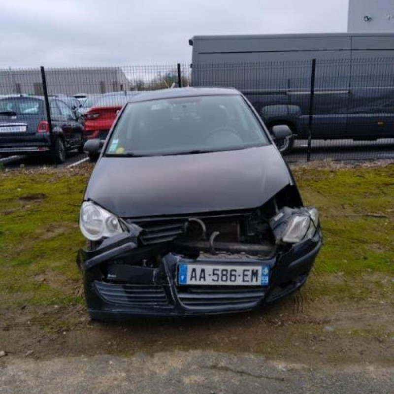 Leve vitre mecanique arriere droit VOLKSWAGEN POLO 4 Photo n°4