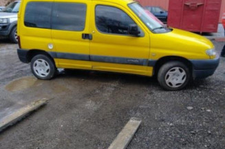 Porte avant gauche CITROEN BERLINGO 1