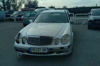 Feu arriere secondaire droit (feux) MERCEDES CLASSE E 211