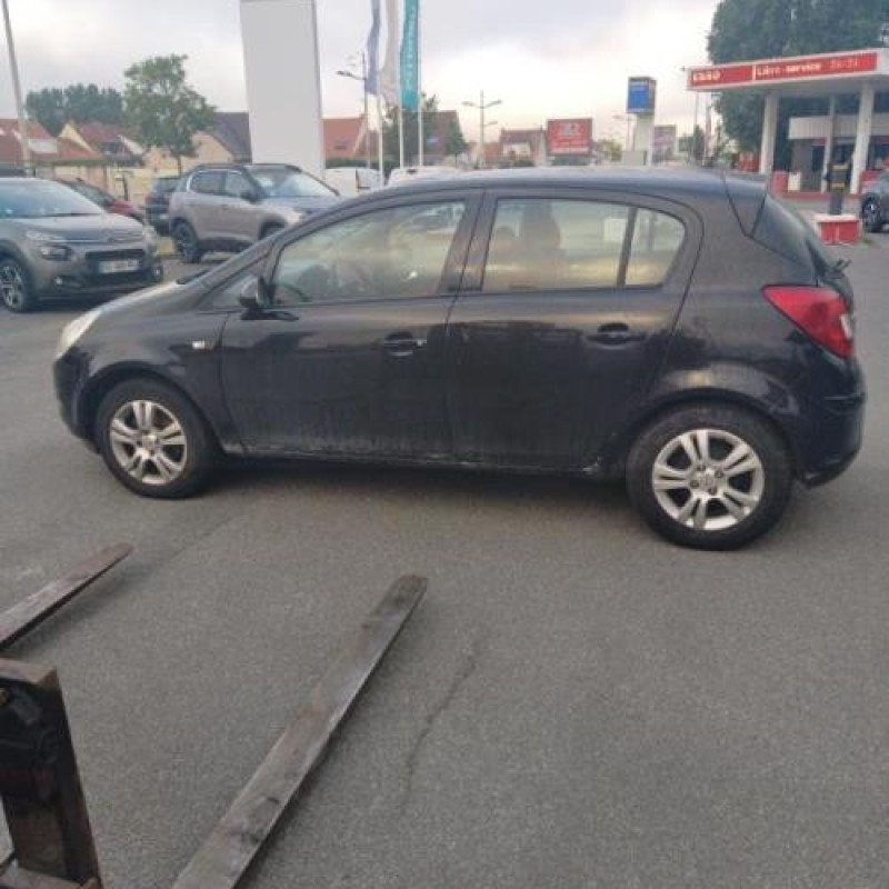 Porte arriere gauche OPEL CORSA D Photo n°9