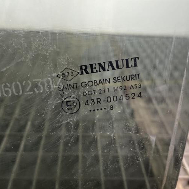 Vitre arriere gauche RENAULT GRAND MODUS Photo n°2