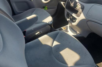 Poignee interieur avant droit CITROEN C3 1