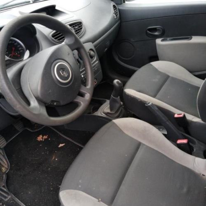 Boitier UCH RENAULT CLIO 3 Photo n°9