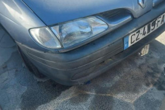 Vitre arriere gauche RENAULT SCENIC 1