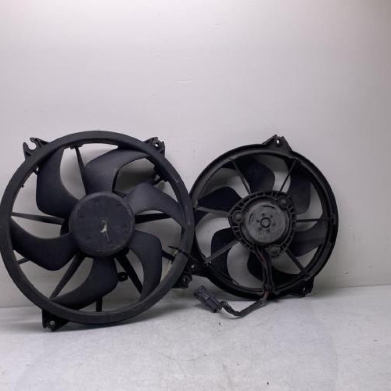 Moto ventilateur radiateur CITROEN C8 Photo n°1