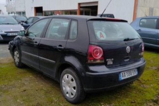 Pretensionneur de ceinture avant gauche VOLKSWAGEN POLO 4