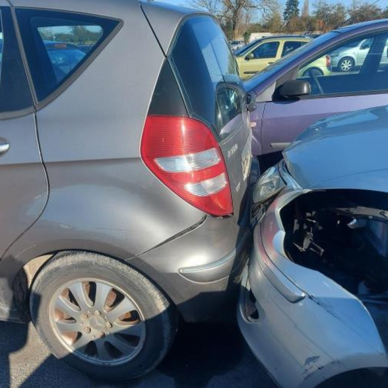 Aile avant gauche MERCEDES CLASSE A 169 Photo n°11