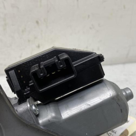 Moteur essuie glace arriere TOYOTA YARIS 3