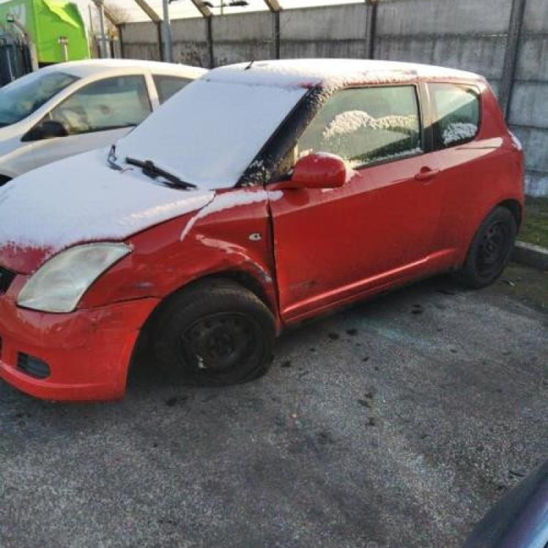 Amortisseur avant droit SUZUKI SWIFT 3 Photo n°8