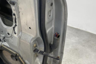 Porte avant gauche MAZDA 323 6