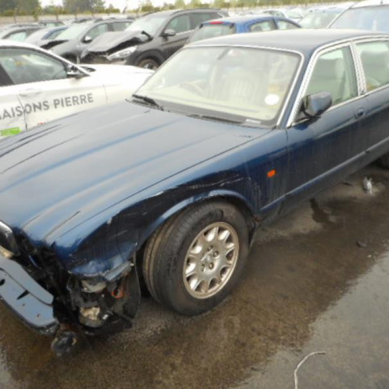 Leve vitre electrique avant droit JAGUAR XJ 3 Photo n°4