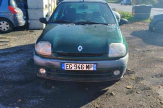 Pare choc arriere RENAULT CLIO 2