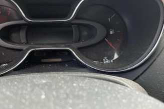 Bouton de coffre RENAULT CAPTUR 1