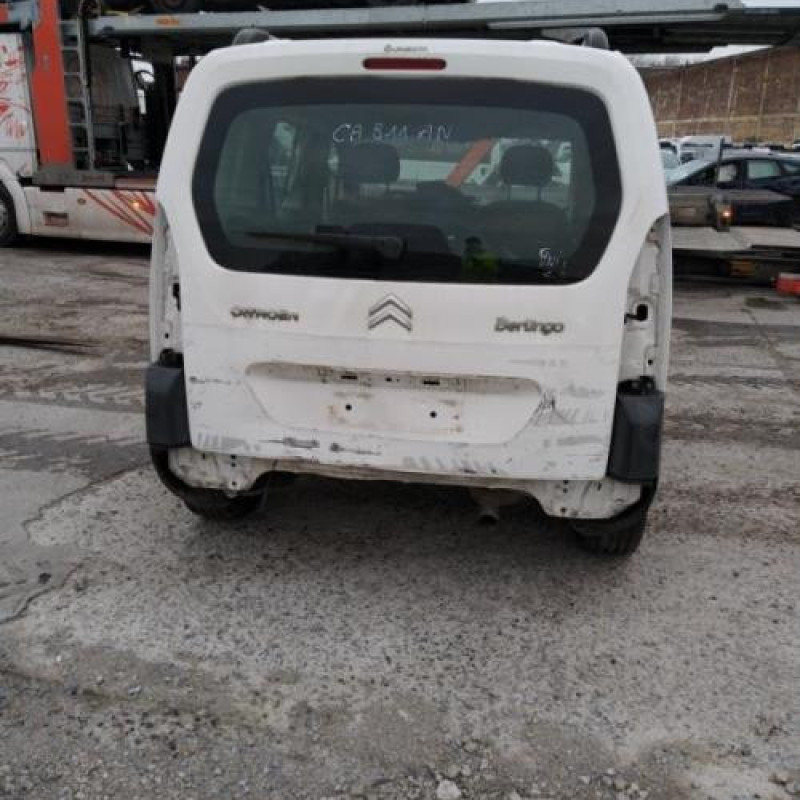 Attache ceinture arriere gauche CITROEN BERLINGO 2 Photo n°6