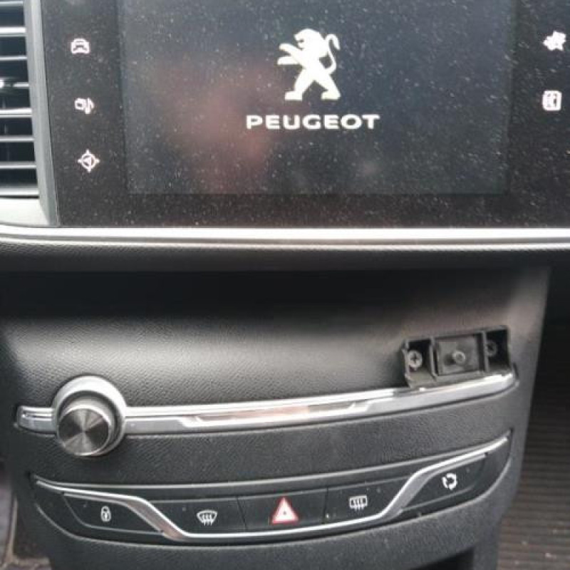 Poignee interieur arriere droit PEUGEOT 308 2 SW Photo n°13