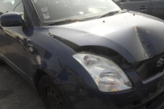 Custode arriere droit SUZUKI SWIFT 3