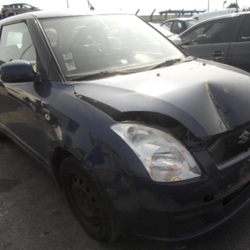 Custode arriere droit SUZUKI SWIFT 3 Photo n°5