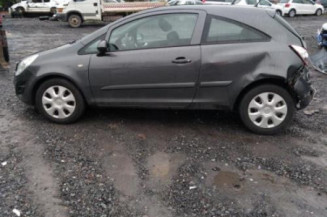 Cric (Ensemble depannage) OPEL CORSA D