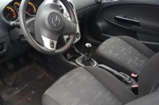 Cric (Ensemble depannage) OPEL CORSA D