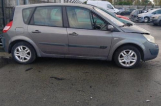 Boitier UCH RENAULT SCENIC 2