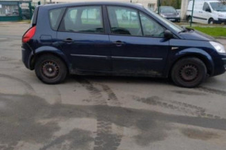 Boitier UCH RENAULT SCENIC 2