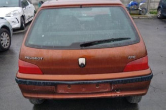 Poignee porte avant droit PEUGEOT 106