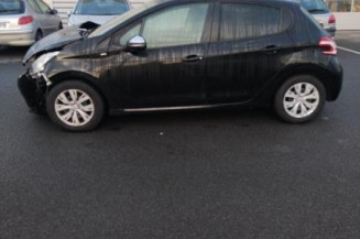 Cremaillere assistee PEUGEOT 208 1