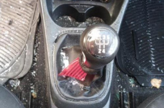 Pompe à carburant OPEL CORSA E