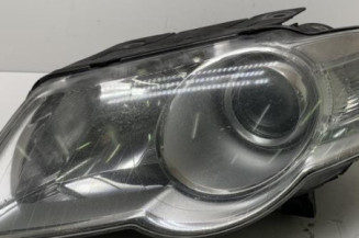 Optique avant principal gauche (feux)(phare) VOLKSWAGEN PASSAT 5