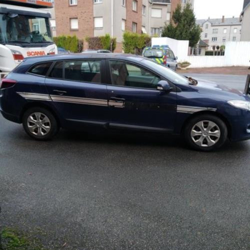 Boitier UCH RENAULT MEGANE 3 Photo n°5