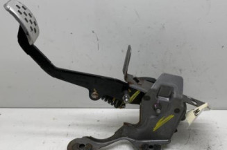 Pedalier d'embrayage RENAULT CLIO 4