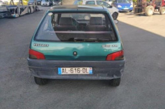 Optique avant principal gauche (feux)(phare) PEUGEOT 106