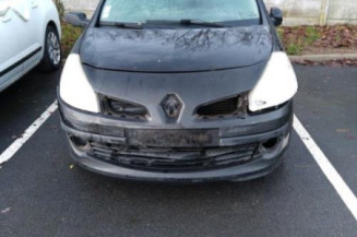 Boitier UCH RENAULT CLIO 3