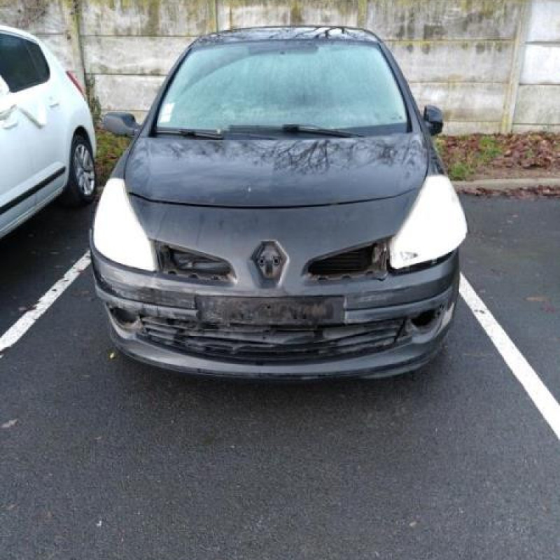 Boitier UCH RENAULT CLIO 3 Photo n°4