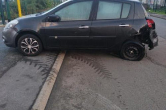 Boitier UCH RENAULT CLIO 3